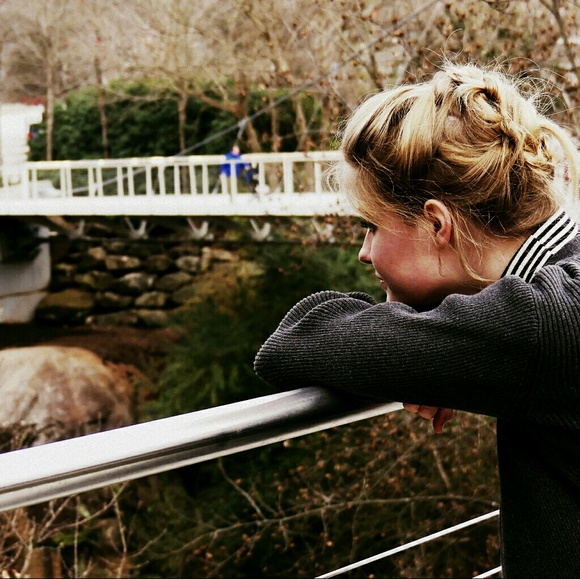 Meet your Posher, Olivia - Picture 1 of 1